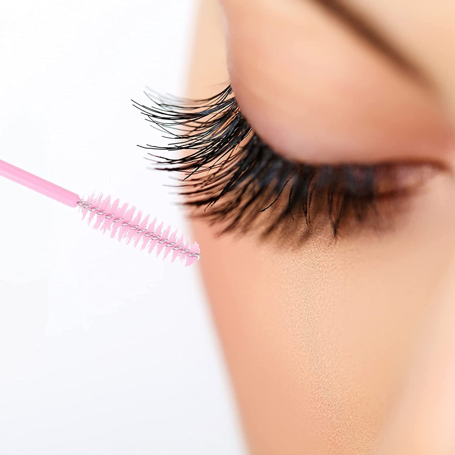 G2PLUS 300PCS Disposable Eyelash Brushes, Adjustable Mascara Wands Makeup Applicator Kits, Lash Spoolies Brushes for Eyelash Extensions and Eyebrows (Pink)