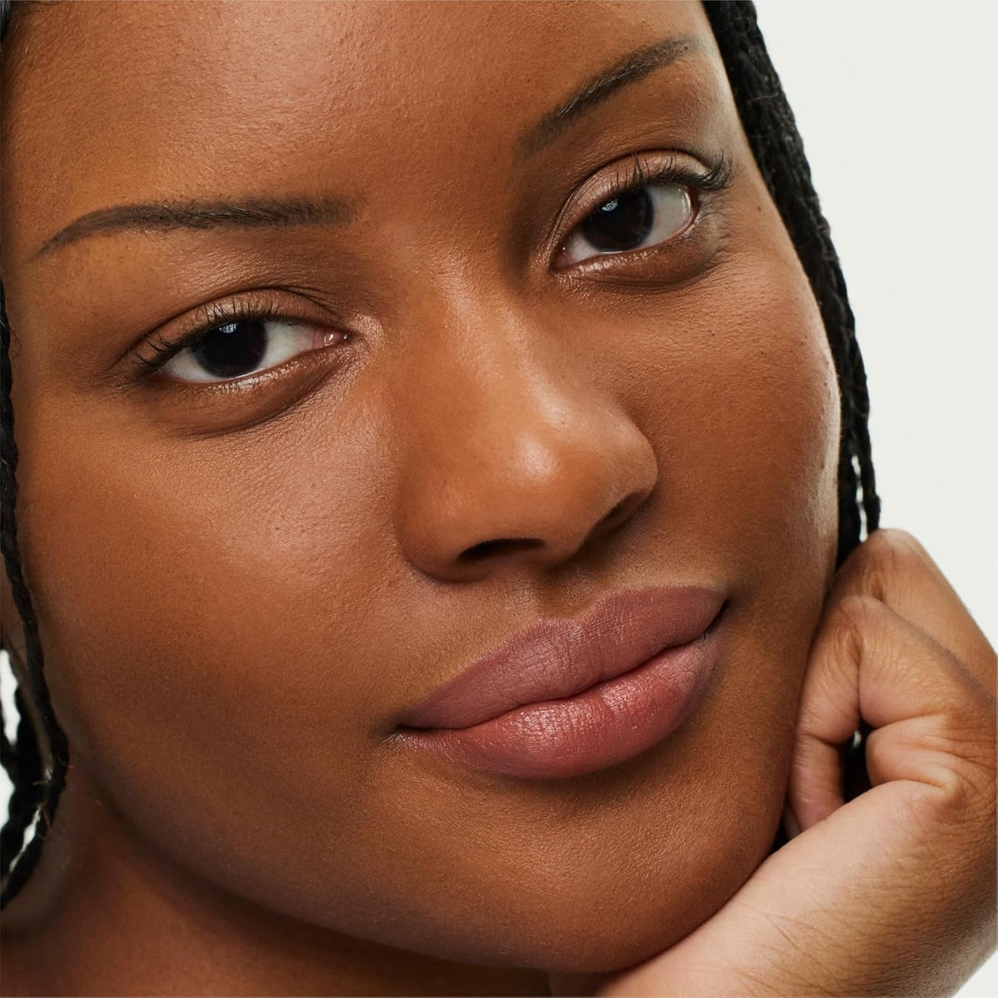 ILIA - Lip Sketch Hydrating Crayon | Hydrate, Plump, Smooth, Strengthen | Long Lasting up to 12-Hours, Bleed-Resistant, Soft-Matte | Barrier-Building, Non-Toxic, Cruelty-Free (Earthen)