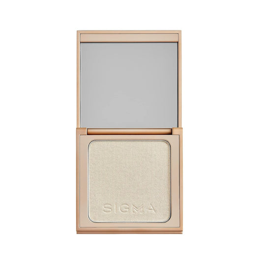 Sigma Beauty Highlighter Makeup – Illuminating Highlighting Powder for Face, Sheer Glimmer Face Highlighter for Cheeks, Cupid’s Bow, & Brow Bone (Moonbeam, Rich Pearl Metallic)