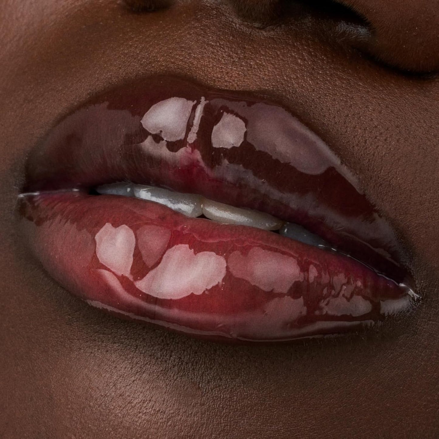 Catrice | Glossin’ Glow Tinted Lip Oil | High Shine, Moisturizing Lip Stain | With Cherry & Pomegranate Oil | Vegan, Gluten Free & Cruelty Free (30 | Glow For The Show)